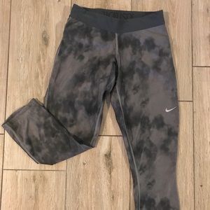 Nike 7/8 camo leggings